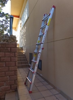 ESCALERA MULTIUSO ALUMINIO 6+6 PELDAÑOS